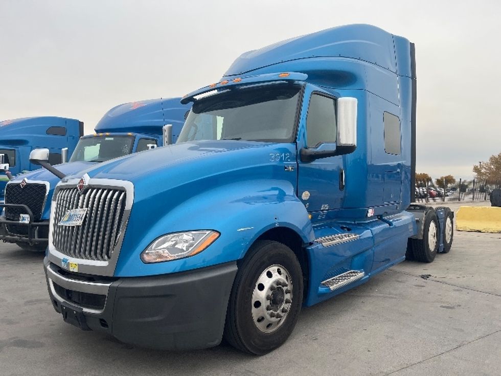 Sleeper Tractor-Heavy Duty Tractors-International-2020-LT625-El Paso-TX-759,368\n\t\tmiles-$ 28,000 - Image 3