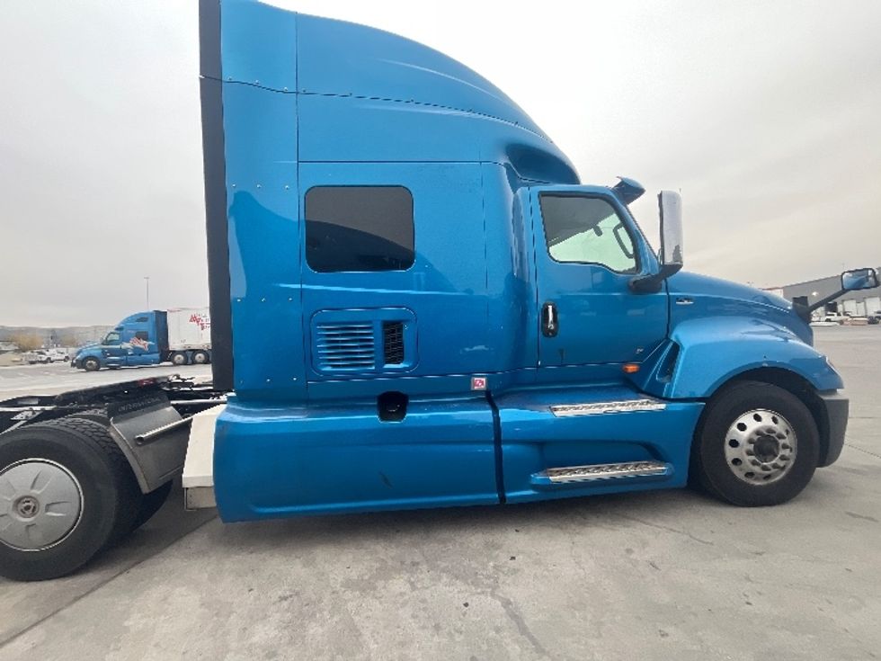 Sleeper Tractor-Heavy Duty Tractors-International-2020-LT625-El Paso-TX-759,368\n\t\tmiles-$ 28,000 - Image 8