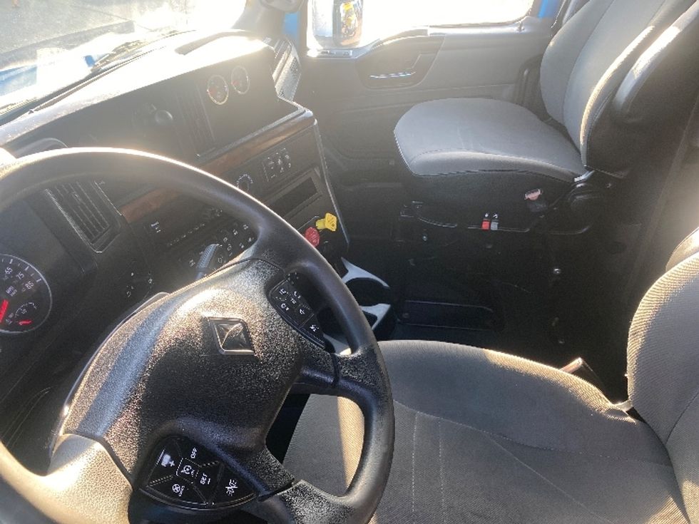 Sleeper Tractor-Heavy Duty Tractors-International-2020-LT625-El Paso-TX-759,446\n\t\tmiles-$ 28,000 - Image 10