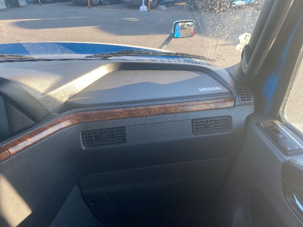 Sleeper Tractor-Heavy Duty Tractors-International-2020-LT625-El Paso-TX-759,446\n\t\tmiles-$ 28,000 - Image 14