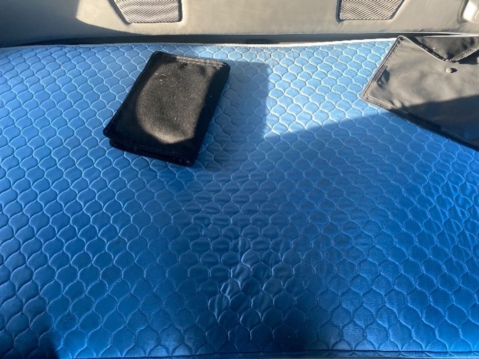 Sleeper Tractor-Heavy Duty Tractors-International-2020-LT625-El Paso-TX-759,446\n\t\tmiles-$ 28,000 - Image 17