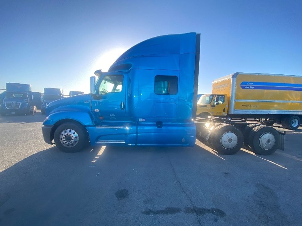Sleeper Tractor-Heavy Duty Tractors-International-2020-LT625-El Paso-TX-759,446\n\t\tmiles-$ 28,000 - Image 4