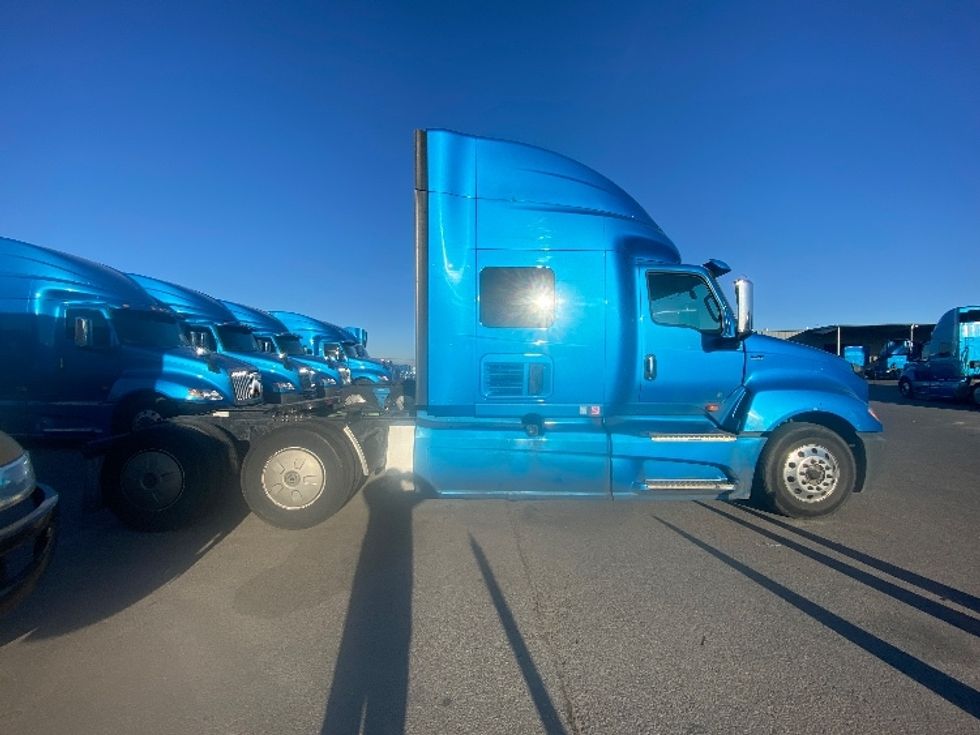 Sleeper Tractor-Heavy Duty Tractors-International-2020-LT625-El Paso-TX-759,446\n\t\tmiles-$ 28,000 - Image 8