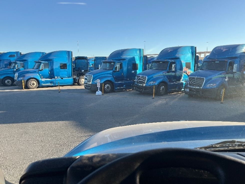 Sleeper Tractor-Heavy Duty Tractors-International-2020-LT625-El Paso-TX-764,519\n\t\tmiles-$ 28,000 - Image 11