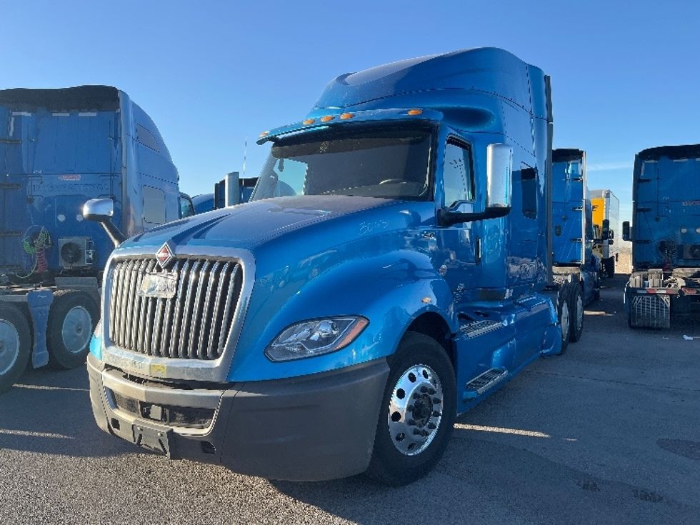 Sleeper Tractor-Heavy Duty Tractors-International-2020-LT625-El Paso-TX-764,519\n\t\tmiles-$ 28,000 - Image 3