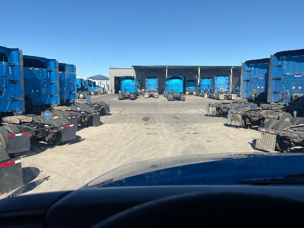 Sleeper Tractor-Heavy Duty Tractors-International-2020-LT625-El Paso-TX-764,890\n\t\tmiles-$ 28,000 - Image 11