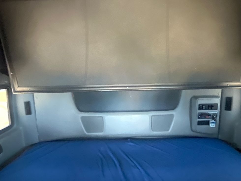 Sleeper Tractor-Heavy Duty Tractors-International-2020-LT625-El Paso-TX-764,890\n\t\tmiles-$ 28,000 - Image 17