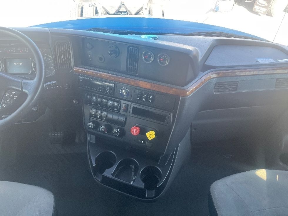 Sleeper Tractor-Heavy Duty Tractors-International-2020-LT625-El Paso-TX-767,188\n\t\tmiles-$ 28,000 - Image 12