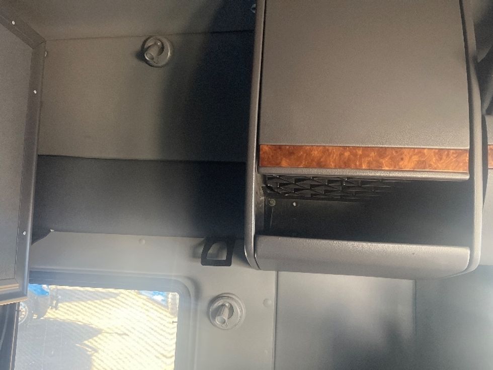 Sleeper Tractor-Heavy Duty Tractors-International-2020-LT625-El Paso-TX-767,188\n\t\tmiles-$ 28,000 - Image 18