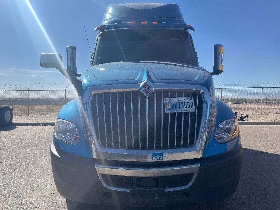 Sleeper Tractor-Heavy Duty Tractors-International-2020-LT625-El Paso-TX-768,253\n\t\tmiles-$ 28,000 - Image 2