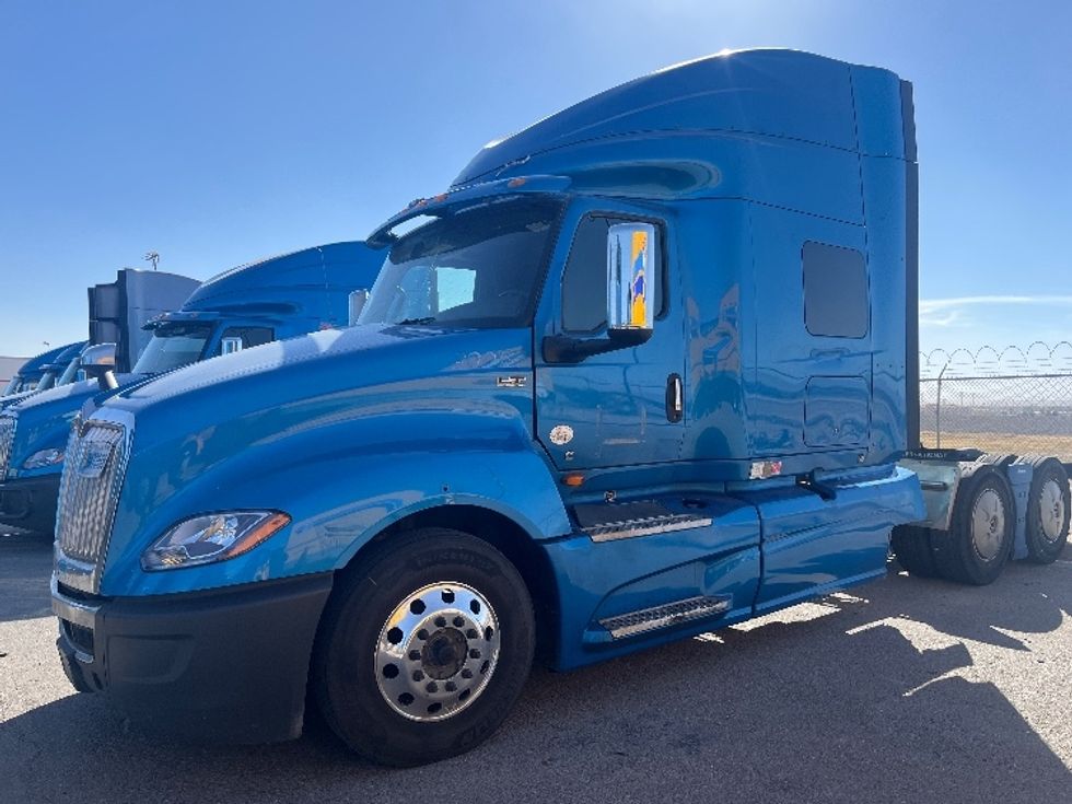 Sleeper Tractor-Heavy Duty Tractors-International-2020-LT625-El Paso-TX-768,253\n\t\tmiles-$ 28,000 - Image 3