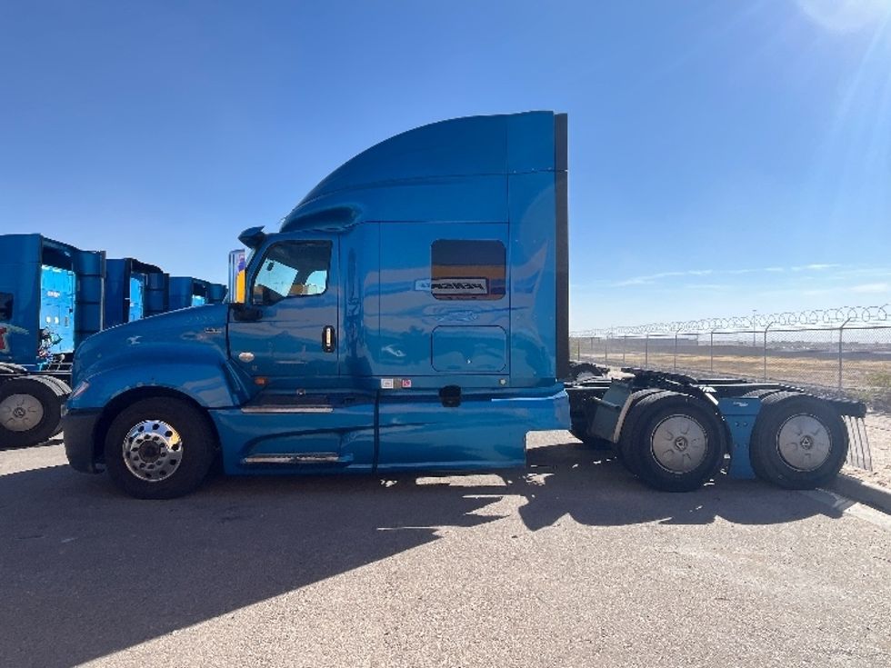 Sleeper Tractor-Heavy Duty Tractors-International-2020-LT625-El Paso-TX-768,253\n\t\tmiles-$ 28,000 - Image 4