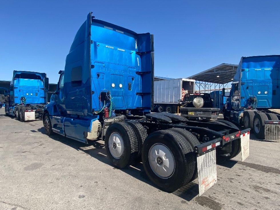 2020 International LT625 LT photo 5