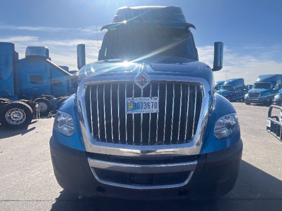 Sleeper Tractor-Heavy Duty Tractors-International-2020-LT625-El Paso-TX-769,322\n\t\tmiles-$ 28,000 - Image 2