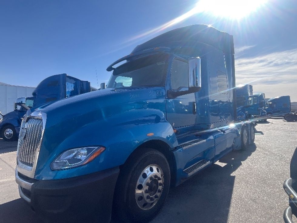 Sleeper Tractor-Heavy Duty Tractors-International-2020-LT625-El Paso-TX-769,322\n\t\tmiles-$ 28,000 - Image 3