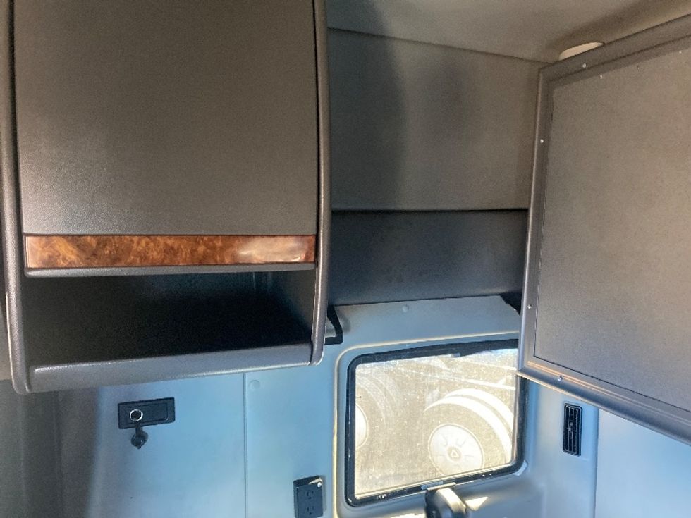 Sleeper Tractor-Heavy Duty Tractors-International-2020-LT625-El Paso-TX-770,619\n\t\tmiles-$ 28,000 - Image 19