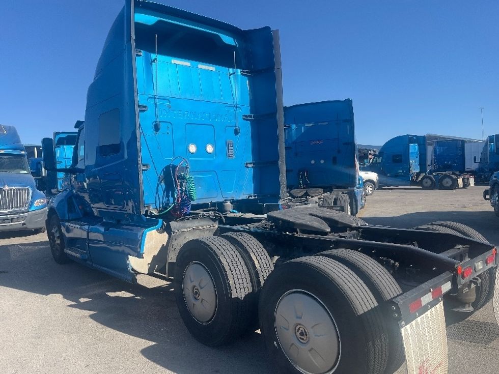 Sleeper Tractor-Heavy Duty Tractors-International-2020-LT625-El Paso-TX-771,024\n\t\tmiles-$ 28,000 - Image 5