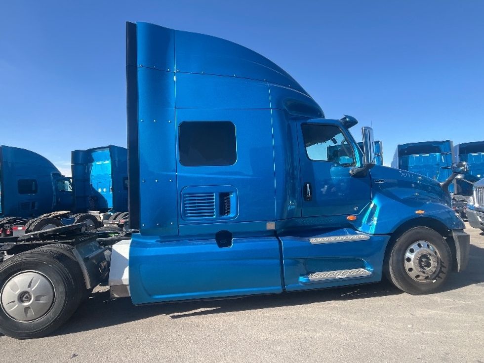 Sleeper Tractor-Heavy Duty Tractors-International-2020-LT625-El Paso-TX-771,024\n\t\tmiles-$ 28,000 - Image 8