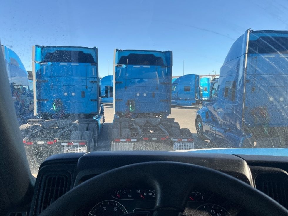 Sleeper Tractor-Heavy Duty Tractors-International-2020-LT625-El Paso-TX-771,123\n\t\tmiles-$ 28,000 - Image 11