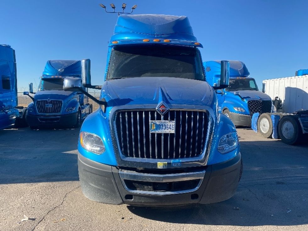 Sleeper Tractor-Heavy Duty Tractors-International-2020-LT625-El Paso-TX-771,123\n\t\tmiles-$ 28,000 - Image 2
