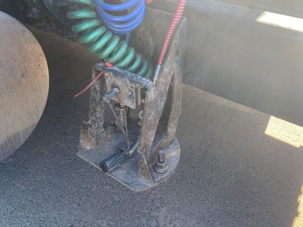 Sleeper Tractor-Heavy Duty Tractors-International-2020-LT625-El Paso-TX-771,123\n\t\tmiles-$ 28,000 - Image 23