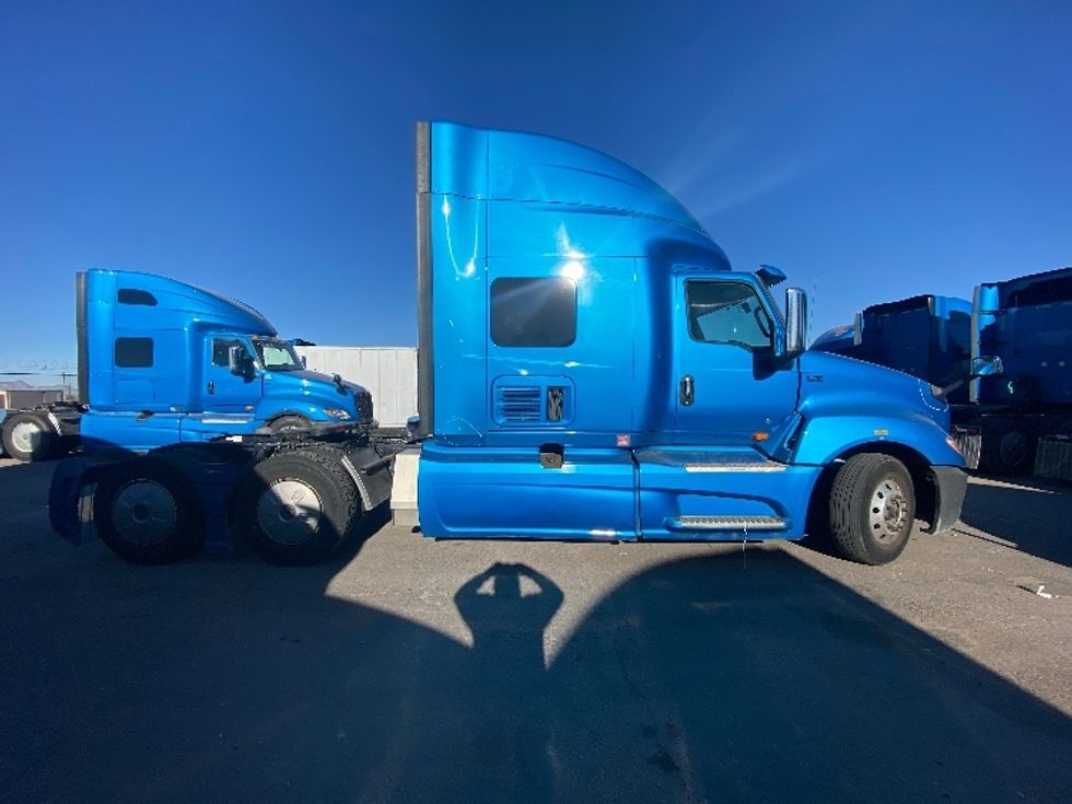 Sleeper Tractor-Heavy Duty Tractors-International-2020-LT625-El Paso-TX-771,123\n\t\tmiles-$ 28,000 - Image 8