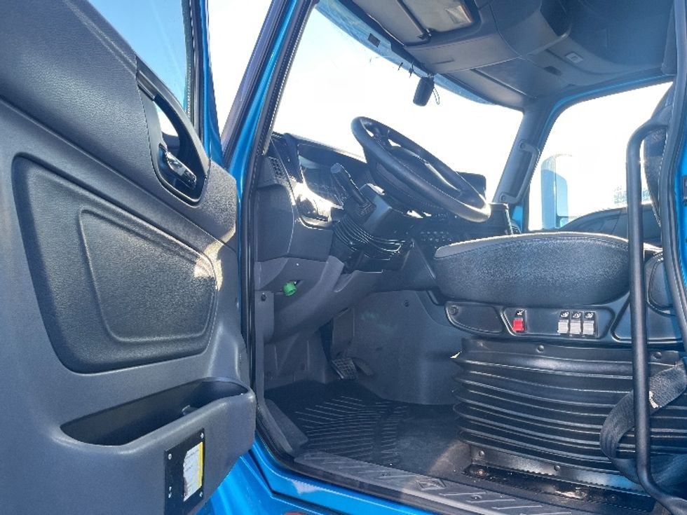 Sleeper Tractor-Heavy Duty Tractors-International-2020-LT625-El Paso-TX-771,123\n\t\tmiles-$ 28,000 - Image 9