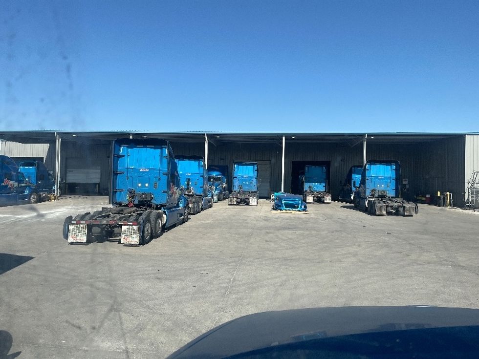 2020 International LT625 LT photo 11