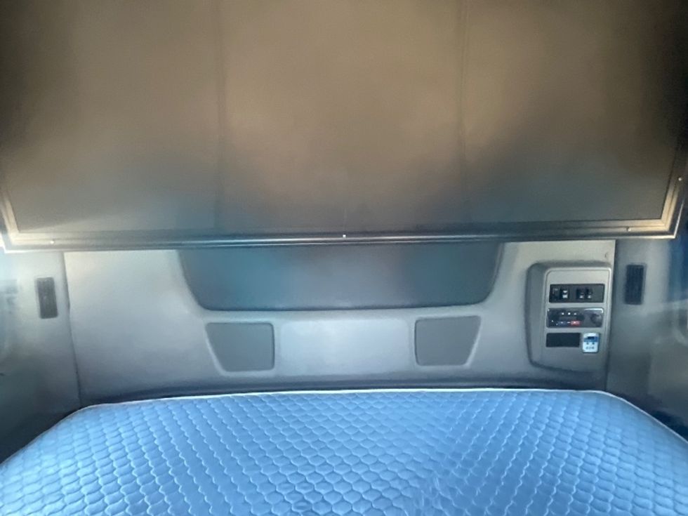 Sleeper Tractor-Heavy Duty Tractors-International-2020-LT625-El Paso-TX-772,904\n\t\tmiles-$ 28,000 - Image 16