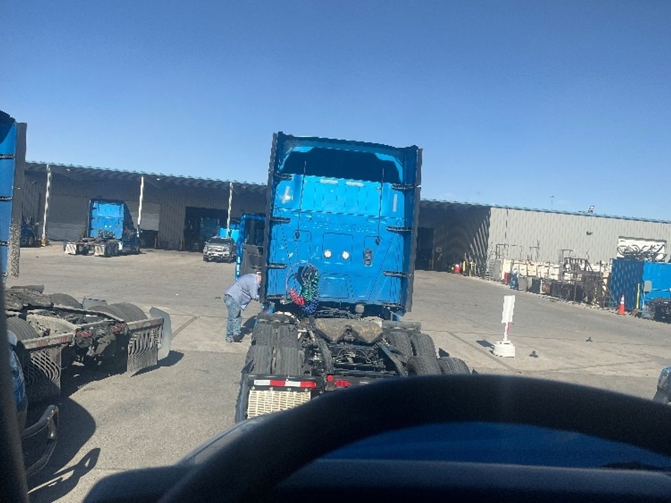 2020 International LT625 LT photo 11