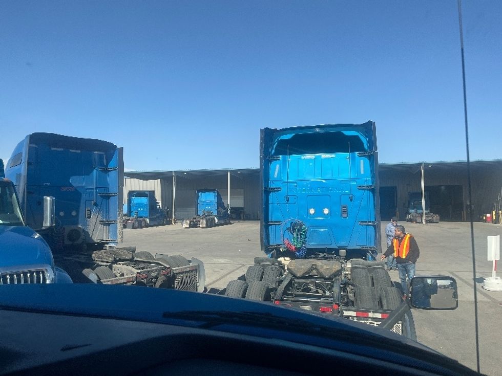2020 International LT625 LT photo 13