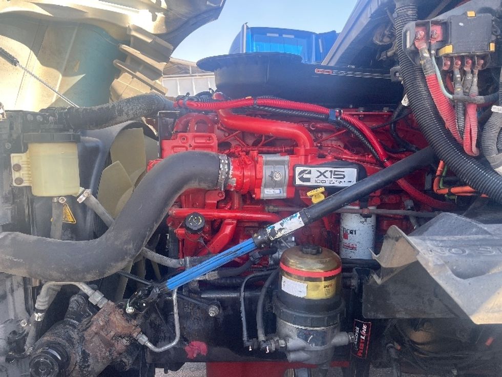 2020 International LT625 LT photo 18