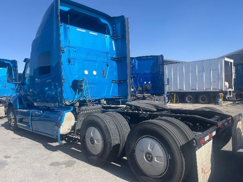 2020 International LT625 LT photo 5