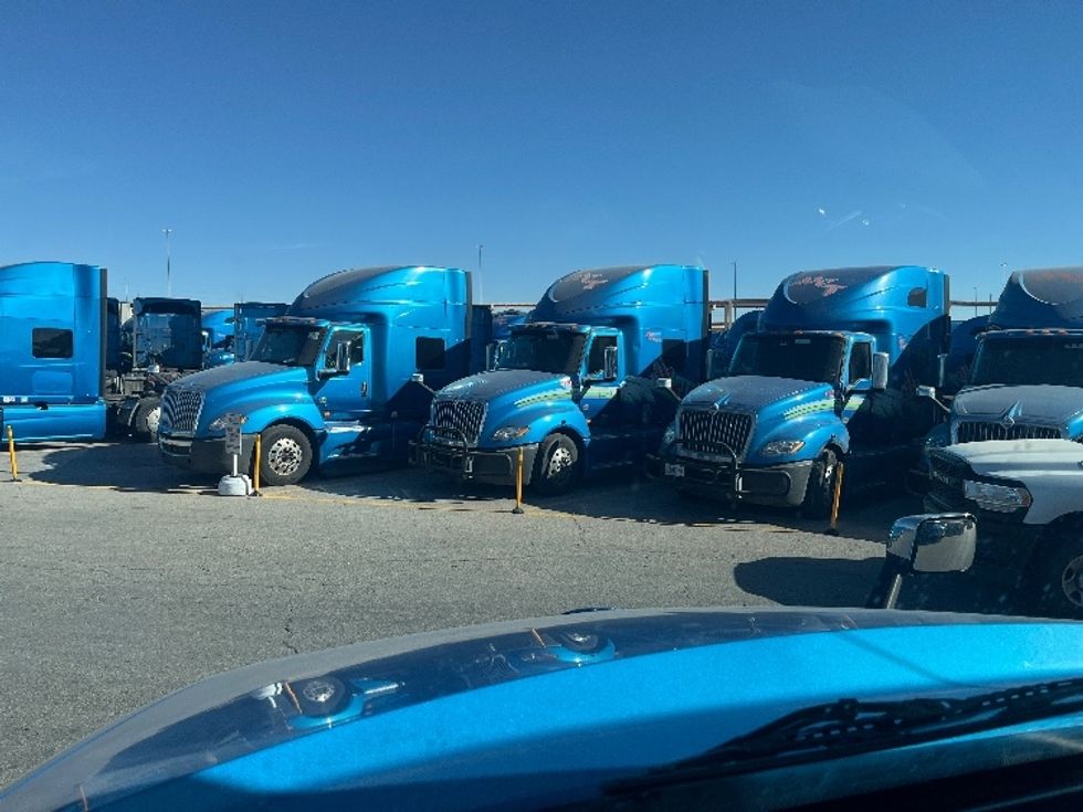 Sleeper Tractor-Heavy Duty Tractors-International-2020-LT625-El Paso-TX-773,638\n\t\tmiles-$ 28,000 - Image 11