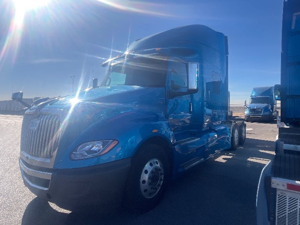 Sleeper Tractor-Heavy Duty Tractors-International-2020-LT625-El Paso-TX-773,638\n\t\tmiles-$ 28,000 - Image 3