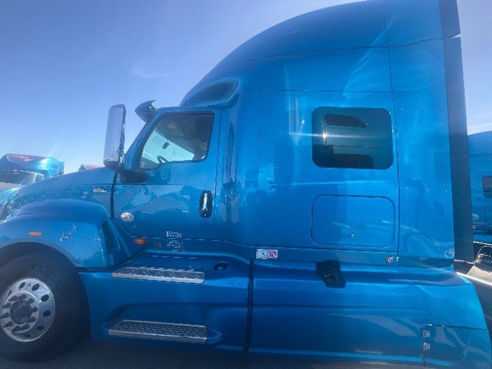 Sleeper Tractor-Heavy Duty Tractors-International-2020-LT625-El Paso-TX-773,638\n\t\tmiles-$ 28,000 - Image 4