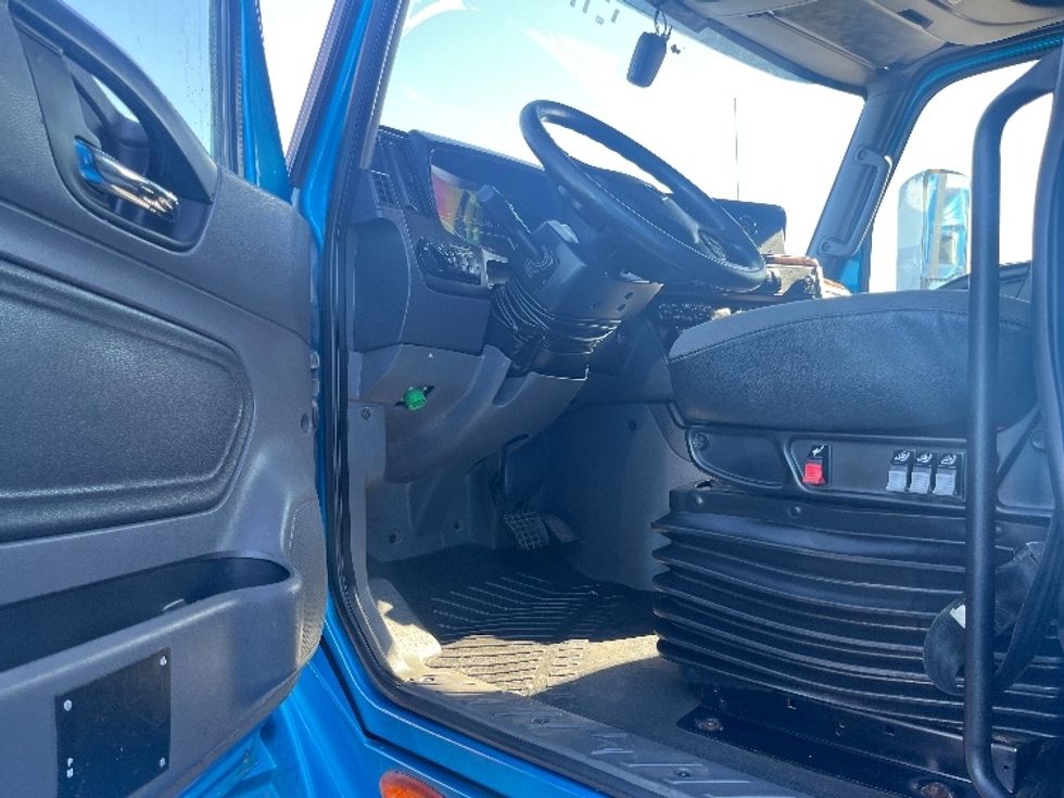 Sleeper Tractor-Heavy Duty Tractors-International-2020-LT625-El Paso-TX-773,638\n\t\tmiles-$ 28,000 - Image 9