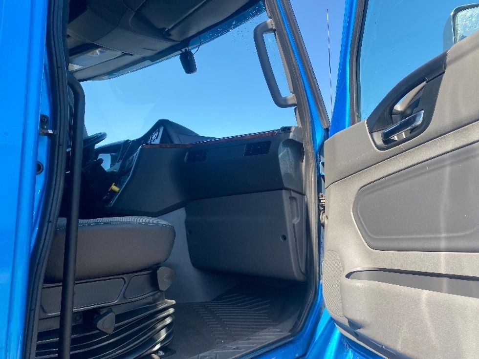 Sleeper Tractor-Heavy Duty Tractors-International-2020-LT625-El Paso-TX-773,925\n\t\tmiles-$ 28,000 - Image 13