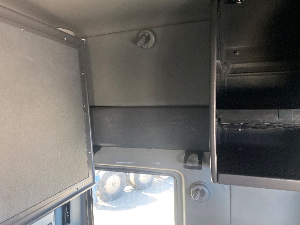 Sleeper Tractor-Heavy Duty Tractors-International-2020-LT625-El Paso-TX-773,925\n\t\tmiles-$ 28,000 - Image 18