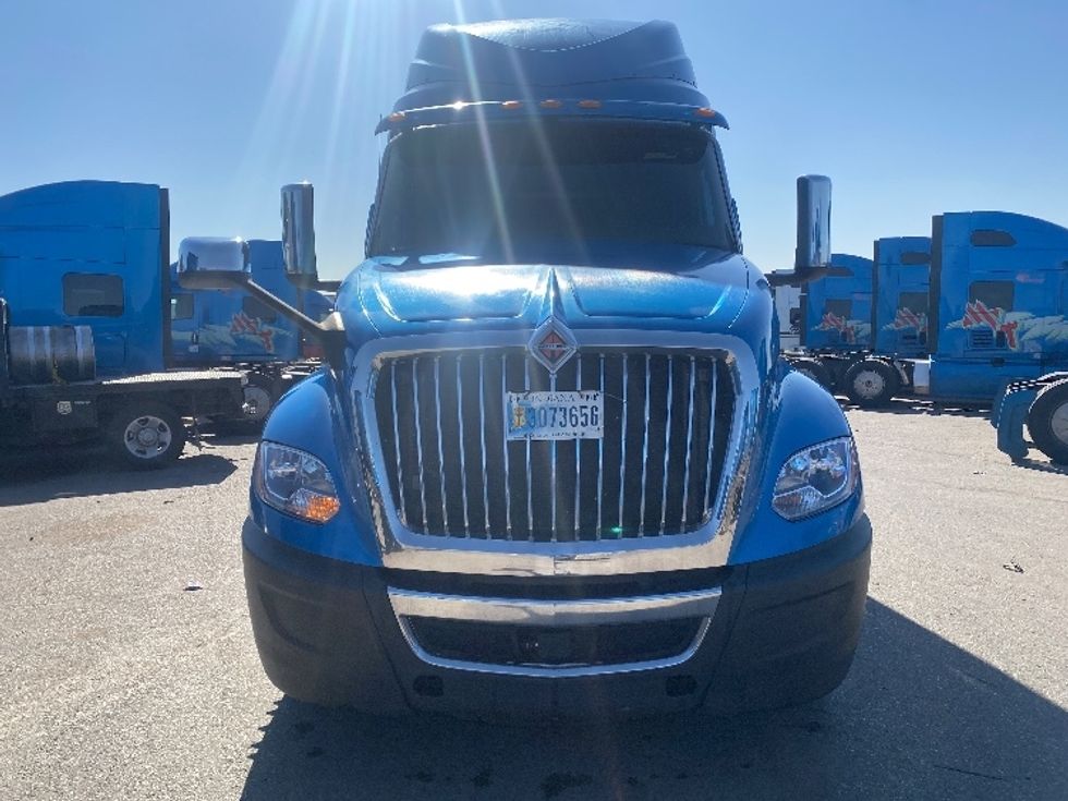 Sleeper Tractor-Heavy Duty Tractors-International-2020-LT625-El Paso-TX-773,925\n\t\tmiles-$ 28,000 - Image 2
