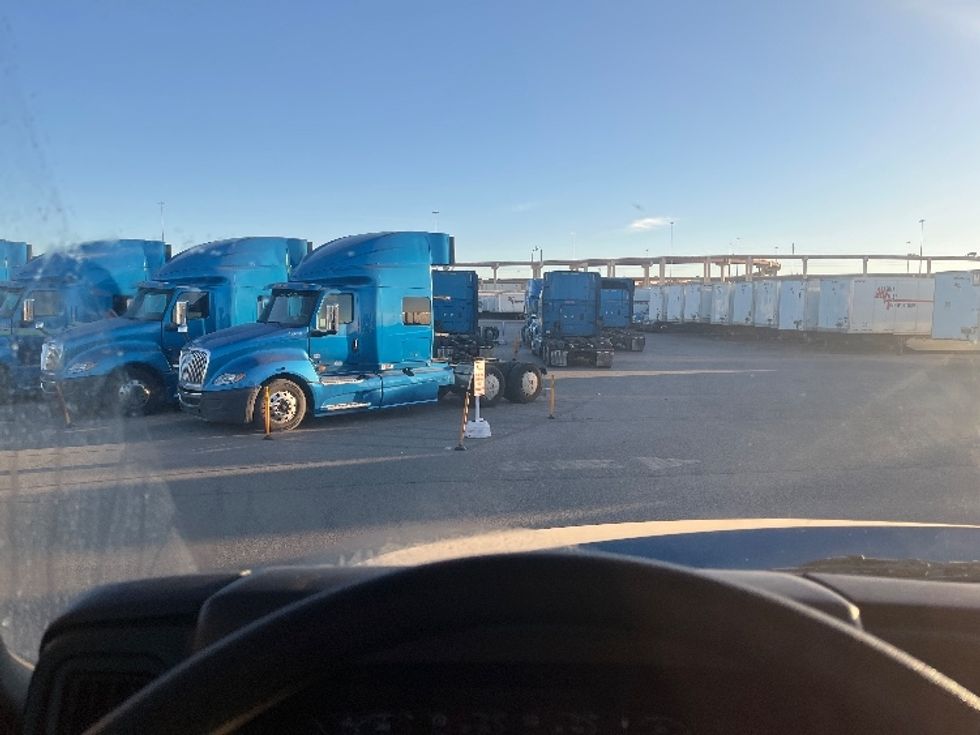 Sleeper Tractor-Heavy Duty Tractors-International-2020-LT625-El Paso-TX-774,006\n\t\tmiles-$ 28,000 - Image 11