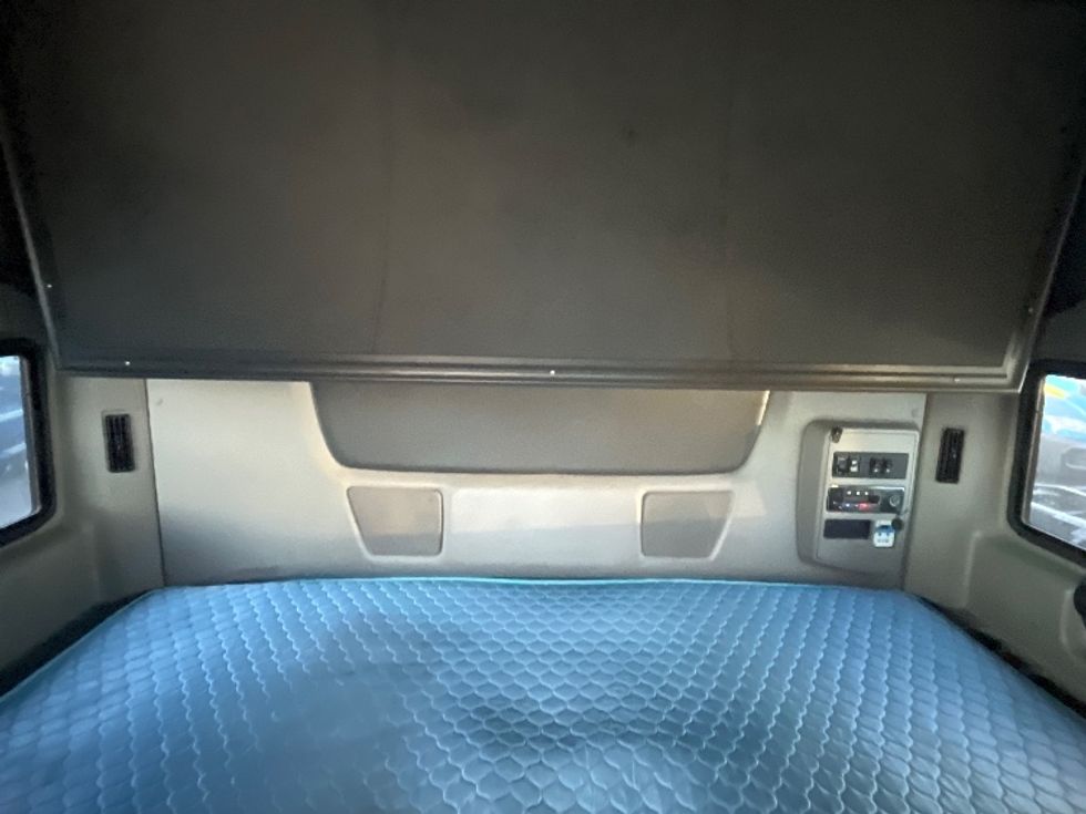 Sleeper Tractor-Heavy Duty Tractors-International-2020-LT625-El Paso-TX-774,006\n\t\tmiles-$ 28,000 - Image 16