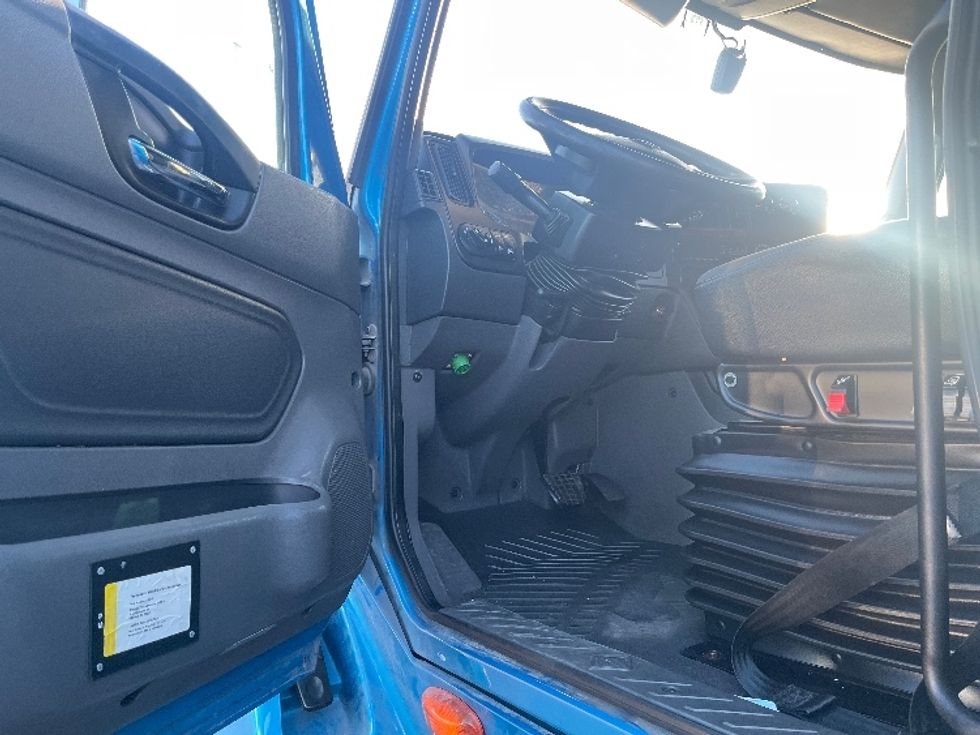 Sleeper Tractor-Heavy Duty Tractors-International-2020-LT625-El Paso-TX-774,006\n\t\tmiles-$ 28,000 - Image 9