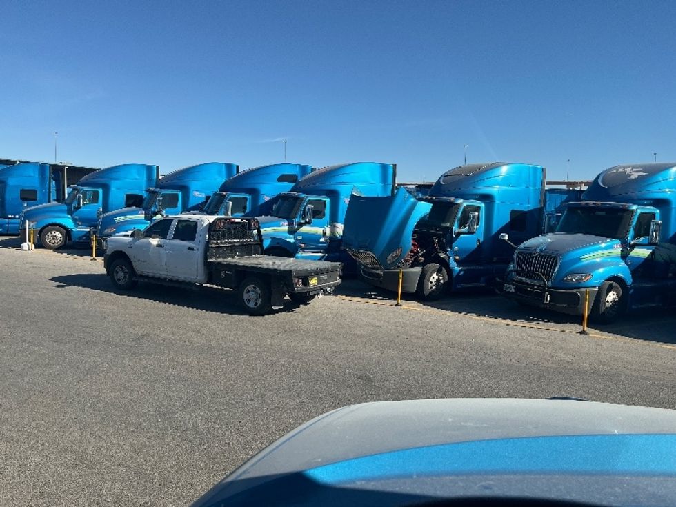 Sleeper Tractor-Heavy Duty Tractors-International-2020-LT625-El Paso-TX-774,652\n\t\tmiles-$ 28,000 - Image 11