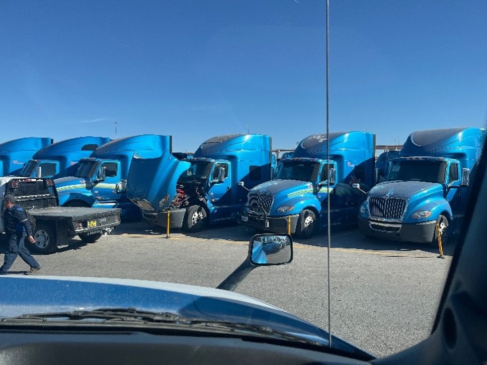 Sleeper Tractor-Heavy Duty Tractors-International-2020-LT625-El Paso-TX-774,652\n\t\tmiles-$ 28,000 - Image 14