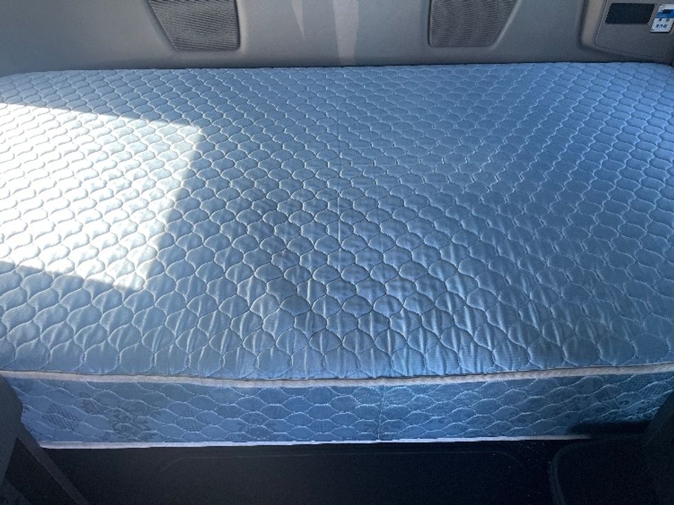 Sleeper Tractor-Heavy Duty Tractors-International-2020-LT625-El Paso-TX-774,652\n\t\tmiles-$ 28,000 - Image 17