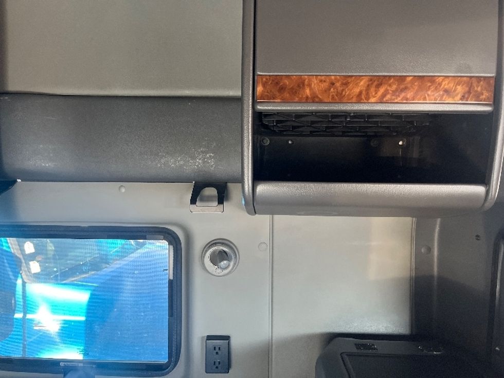 Sleeper Tractor-Heavy Duty Tractors-International-2020-LT625-El Paso-TX-774,652\n\t\tmiles-$ 28,000 - Image 18