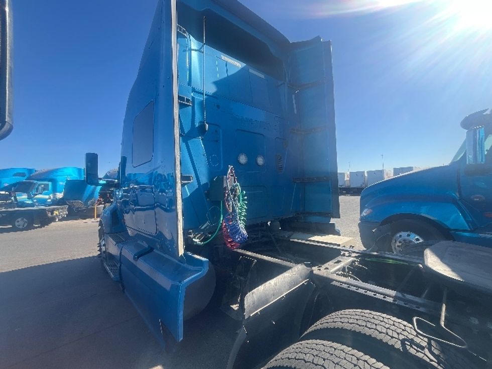 Sleeper Tractor-Heavy Duty Tractors-International-2020-LT625-El Paso-TX-774,652\n\t\tmiles-$ 28,000 - Image 5