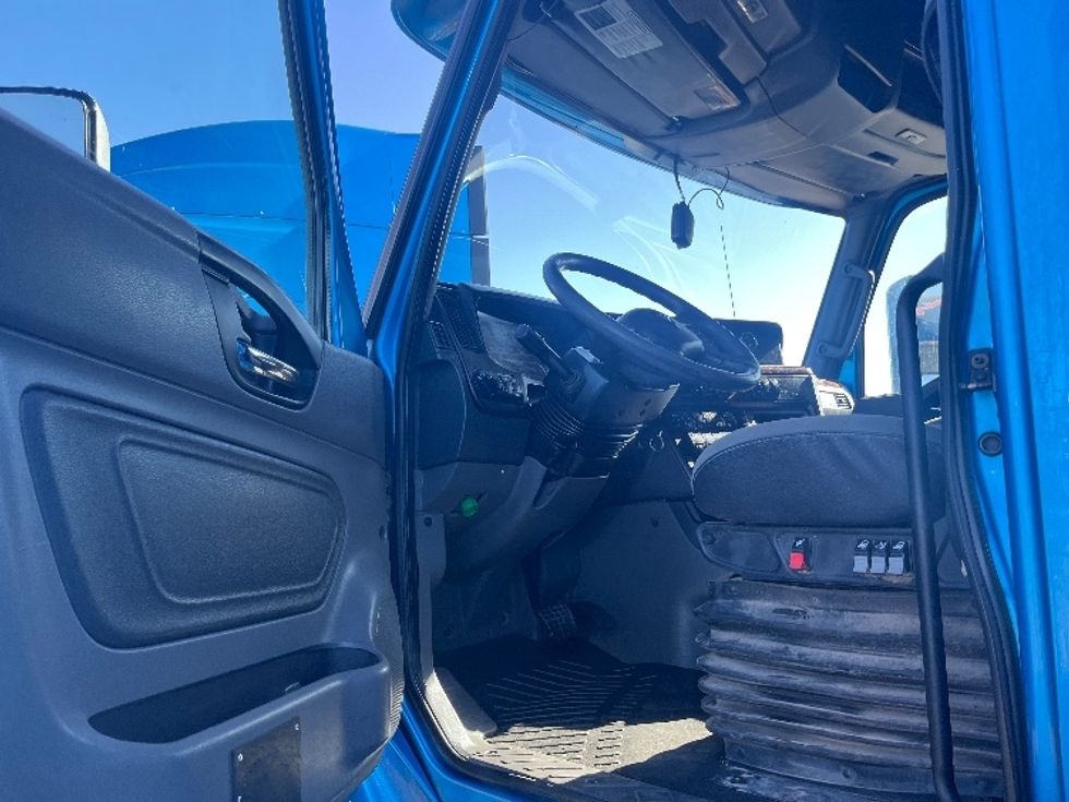Sleeper Tractor-Heavy Duty Tractors-International-2020-LT625-El Paso-TX-774,652\n\t\tmiles-$ 28,000 - Image 9