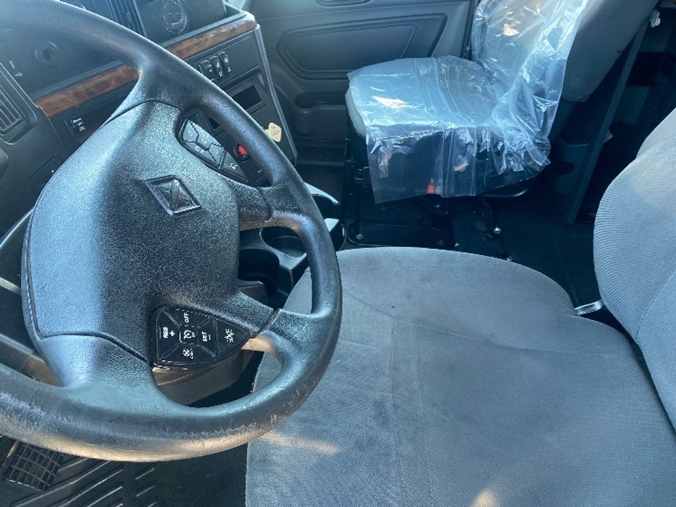 Sleeper Tractor-Heavy Duty Tractors-International-2020-LT625-El Paso-TX-774,877\n\t\tmiles-$ 28,000 - Image 10